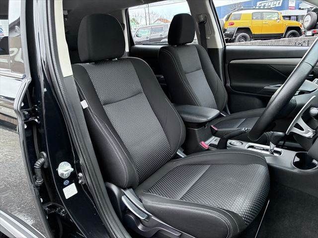 MITSUBISHI OUTLANDER 4WD 2016