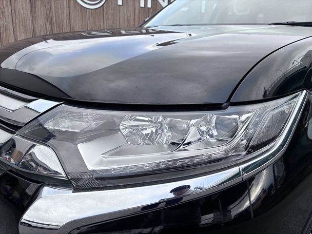 MITSUBISHI OUTLANDER 4WD 2016