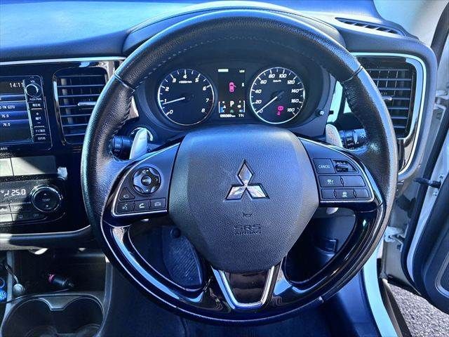 MITSUBISHI OUTLANDER 4WD 2015