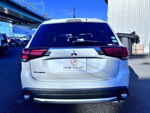 MITSUBISHI OUTLANDER 4WD 2015