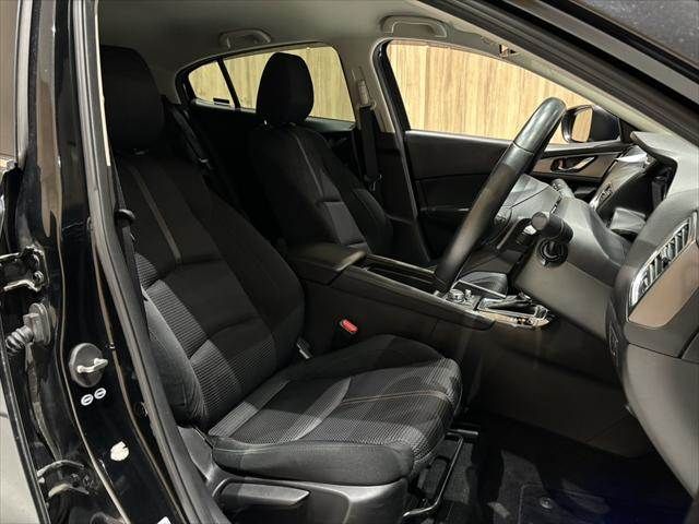 MAZDA AXELA SPORTS 2017