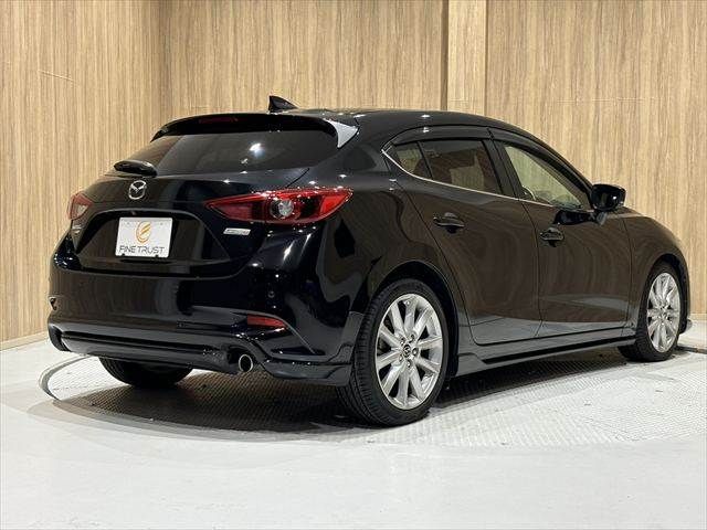 MAZDA AXELA SPORTS 2017