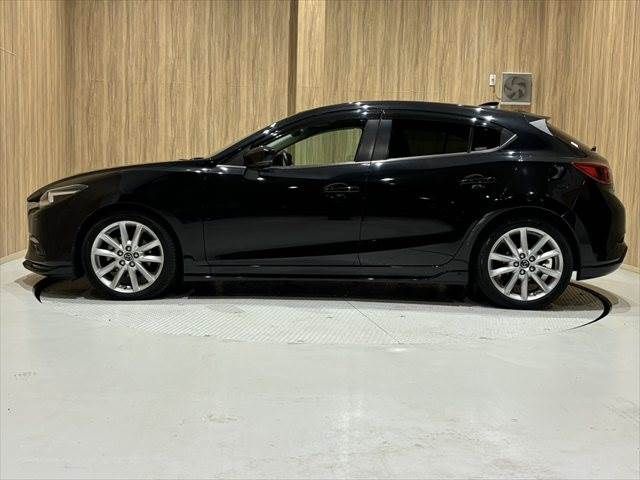 MAZDA AXELA SPORTS 2017