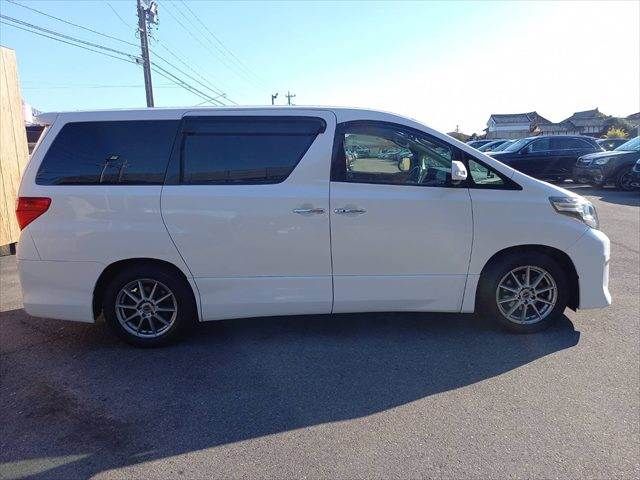 TOYOTA ALPHARD 2013