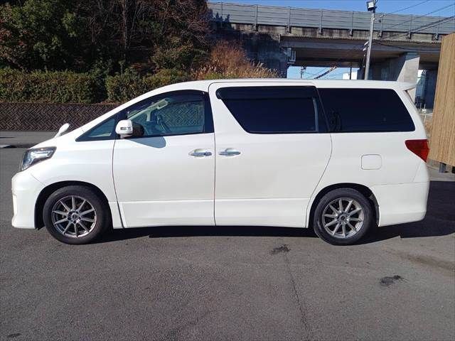 TOYOTA ALPHARD 2013