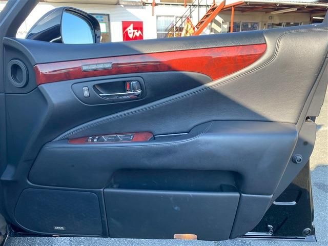 TOYOTA LEXUS LS460 2008