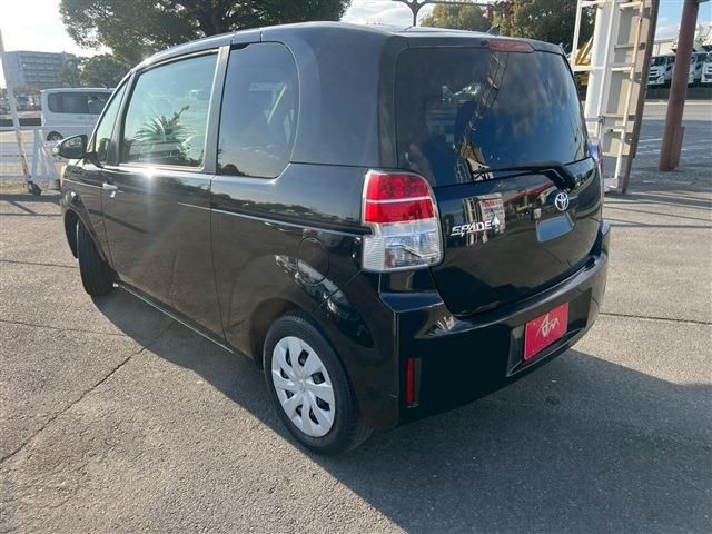 TOYOTA SPADE 2013