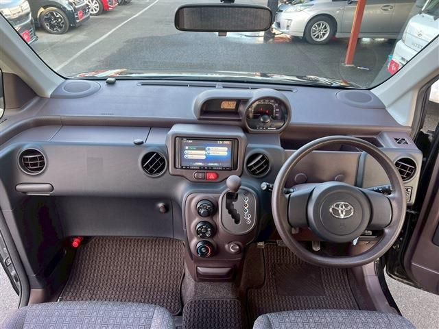 TOYOTA SPADE 2013