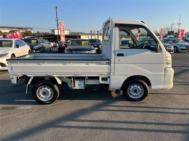 DAIHATSU HIJET truck 2012