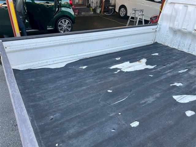 DAIHATSU HIJET truck 2012