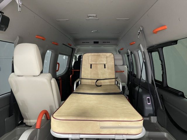 NISSAN NV350 CARAVAN 2019
