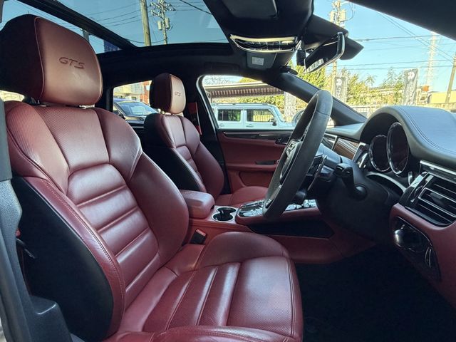 PORSCHE PORSCHE Macan 2021