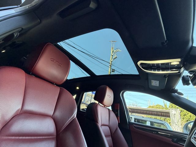 PORSCHE PORSCHE Macan 2021