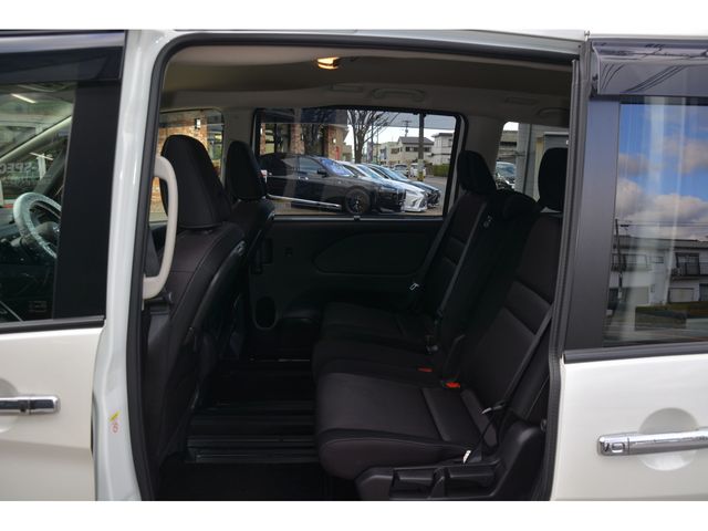 NISSAN SERENA  S-HYBRID 2019