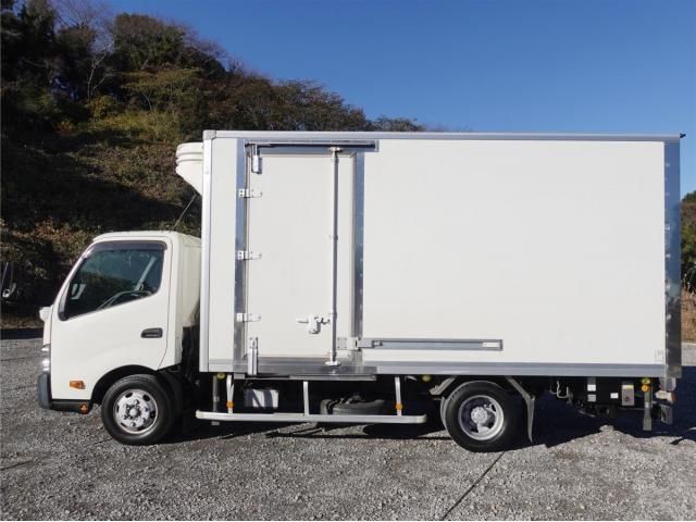TOYOTA DYNA 2018