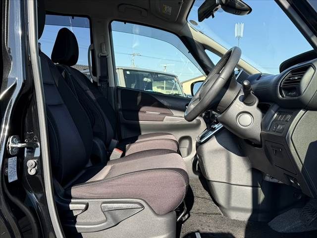 NISSAN SERENA  S-HYBRID 2019