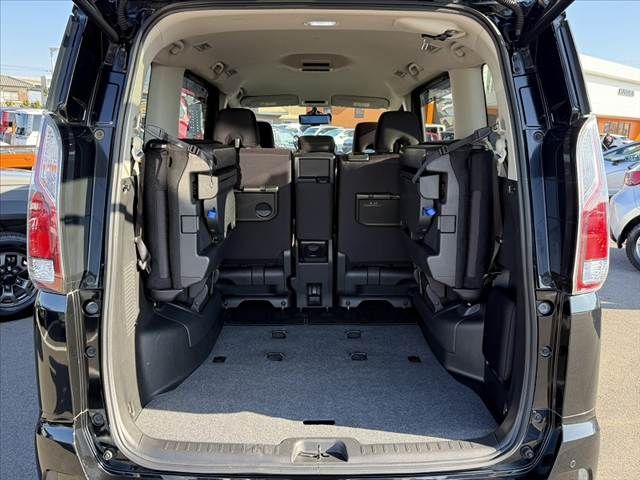 NISSAN SERENA  S-HYBRID 2019