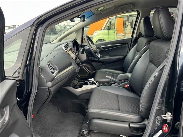 HONDA FIT HYBRID 2016