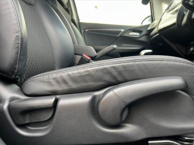 HONDA FIT HYBRID 2016