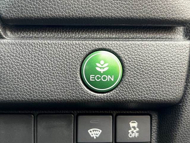 HONDA FIT HYBRID 2016