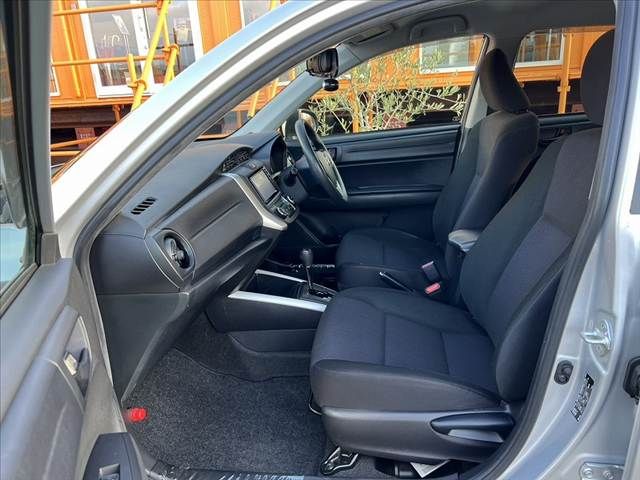 TOYOTA COROLLA FIELDER HYBRID 2017