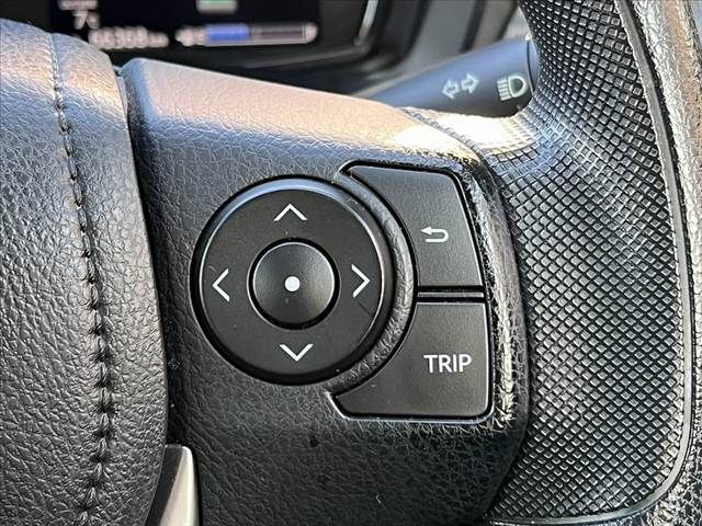 TOYOTA COROLLA FIELDER HYBRID 2017