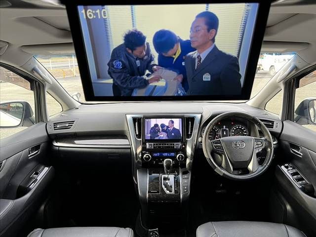 TOYOTA ALPHARD 2016