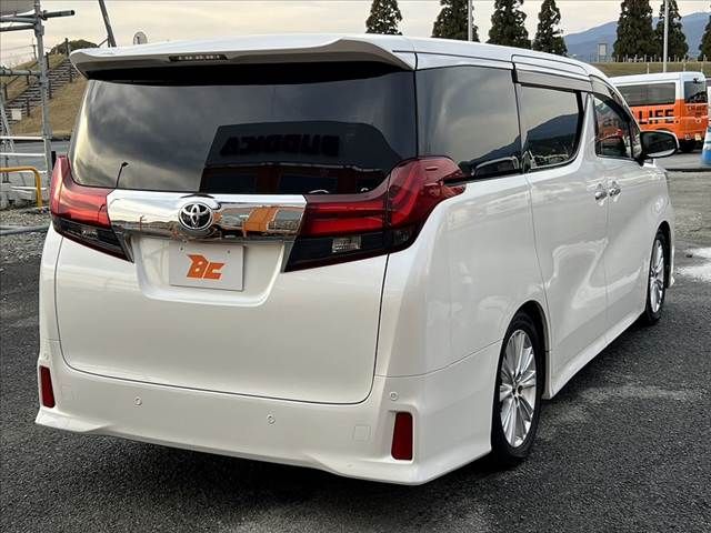 TOYOTA ALPHARD 2016
