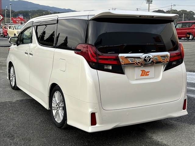 TOYOTA ALPHARD 2016