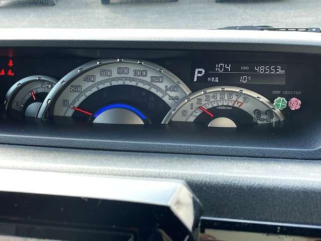 DAIHATSU WAKE 4WD 2014