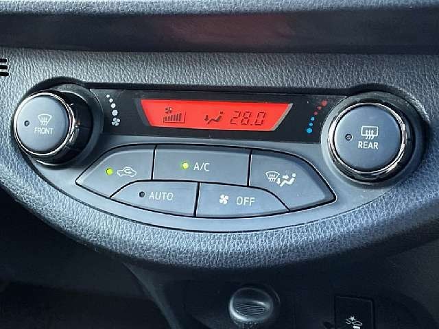 TOYOTA VITZ HYBRID 2018