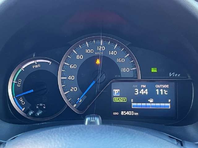 TOYOTA VITZ HYBRID 2018