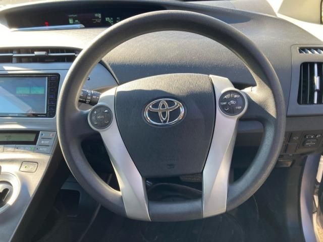 TOYOTA PRIUS 2012