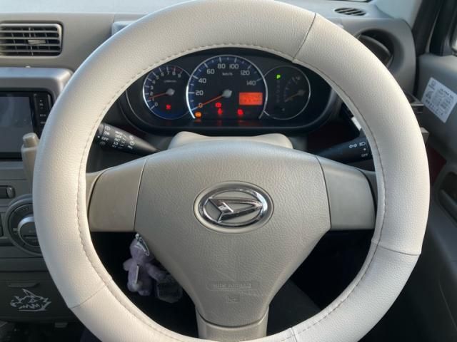 DAIHATSU MOVE CONTE 4WD 2010