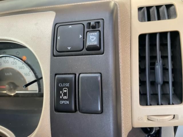 NISSAN SERENA  WG 2005