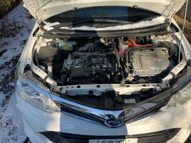 TOYOTA COROLLA FIELDER HYBRID 2017