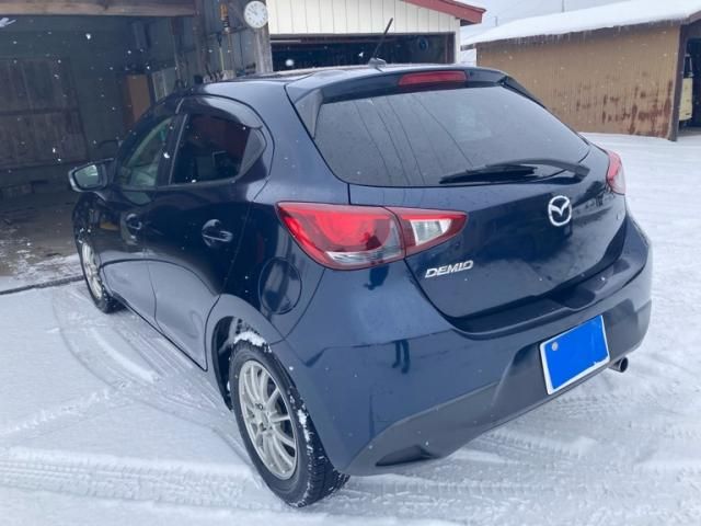 MAZDA DEMIO 2015