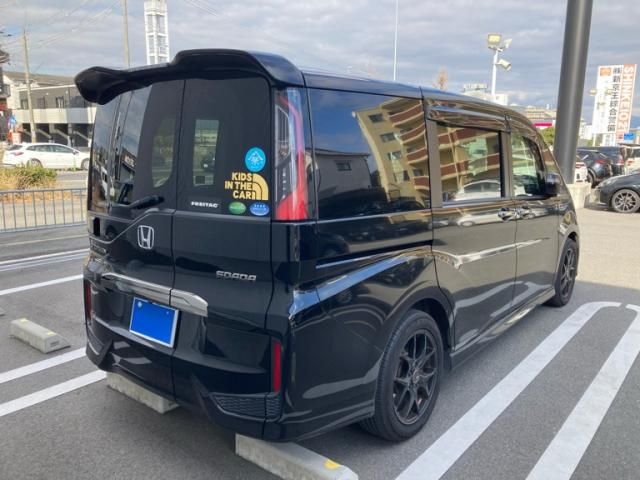 HONDA STEPWAGON SPADA 2015