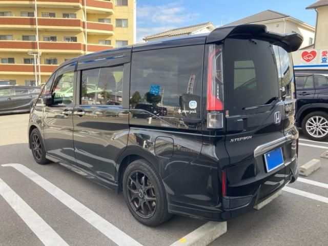 HONDA STEPWAGON SPADA 2015