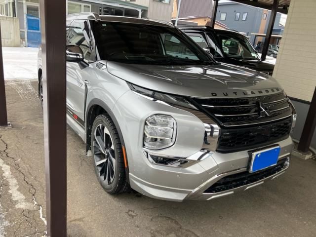 MITSUBISHI OUTLANDER PHEV 2022