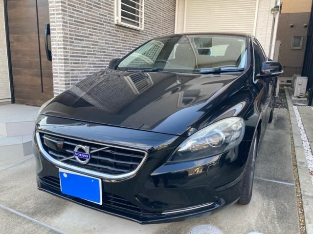 VOLVO VOLVO V40 2013