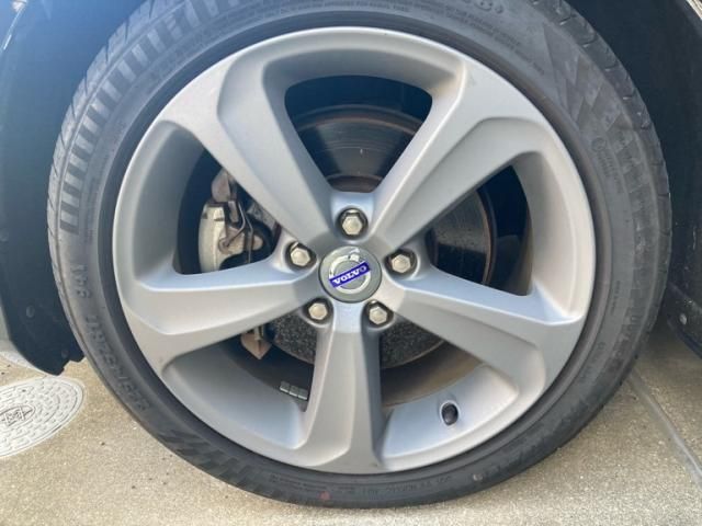 VOLVO VOLVO V40 2013