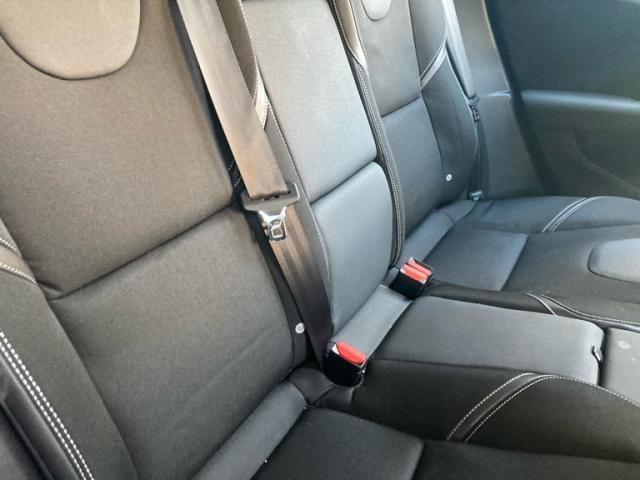 VOLVO VOLVO V40 2013