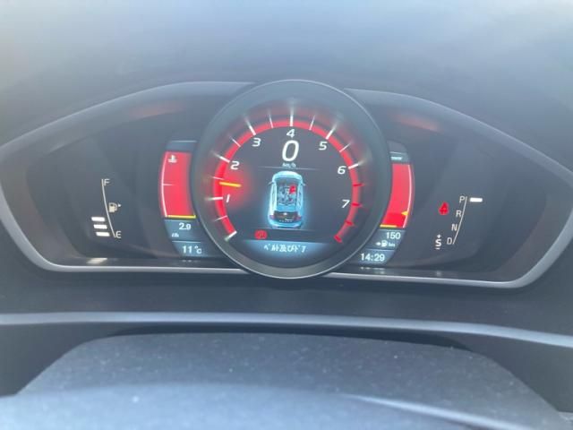 VOLVO VOLVO V40 2013