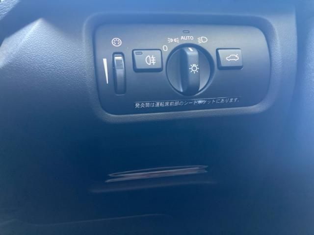 VOLVO VOLVO V40 2013