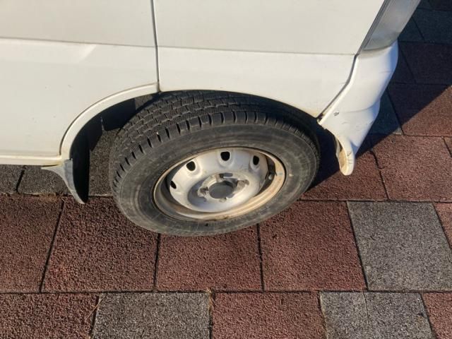 SUZUKI CARRY truck 4WD 2000