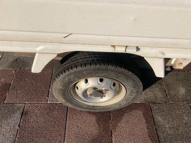 SUZUKI CARRY truck 4WD 2000