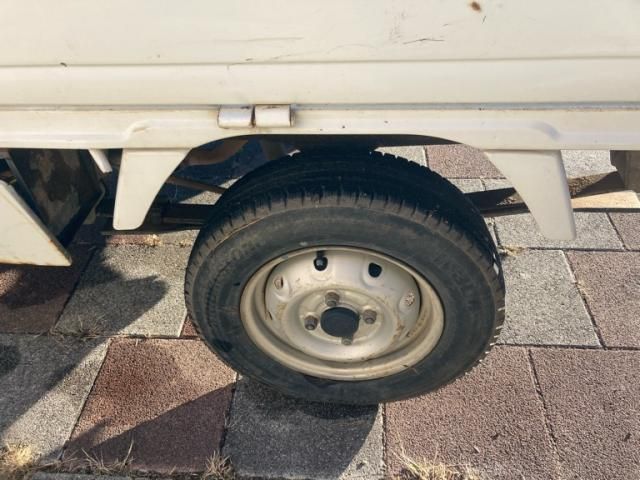 SUZUKI CARRY truck 4WD 2000