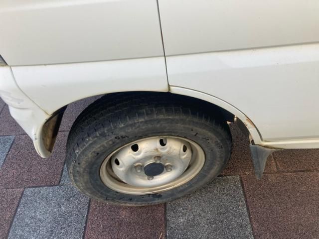 SUZUKI CARRY truck 4WD 2000