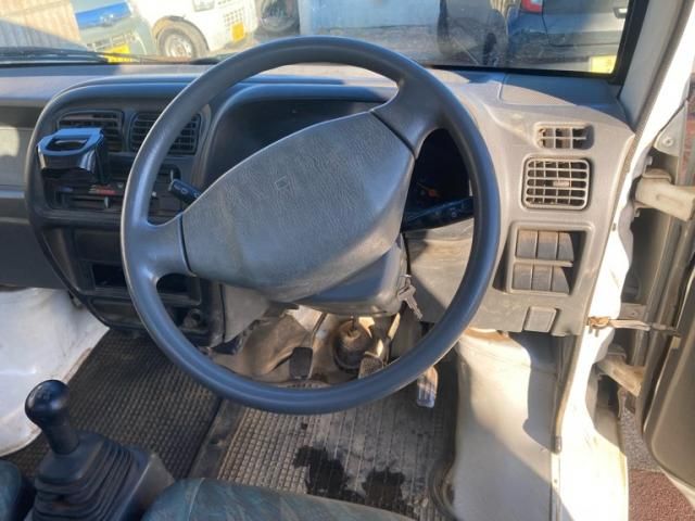 SUZUKI CARRY truck 4WD 2000